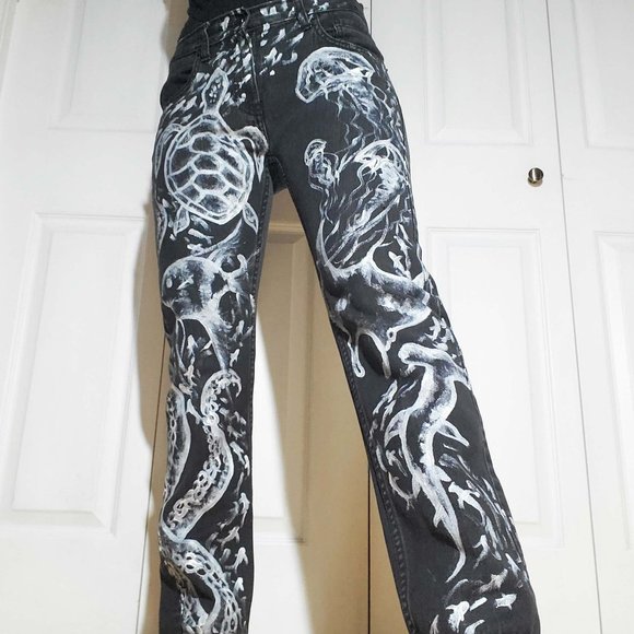 Levi's Denim - Unique Levi's skinny black underwater ocean themed hand painted jeans 511 28 28